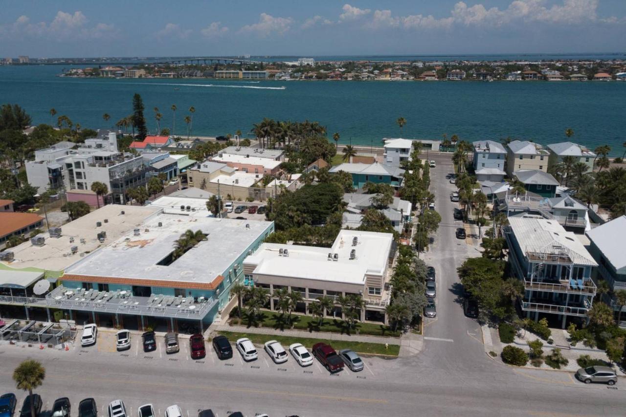 1 - Beach Club At Pass-A-Grille Villa St. Pete Beach Exterior photo